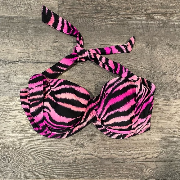 ⭐️4 for $10⭐️ Pink Zebra Print Bikini Top. - Picture 2 of 6